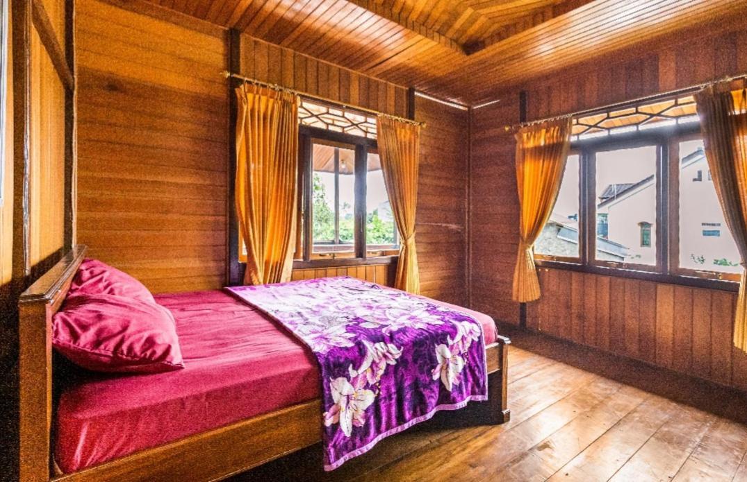 Villa Anjung Balak チサルア エクステリア 写真