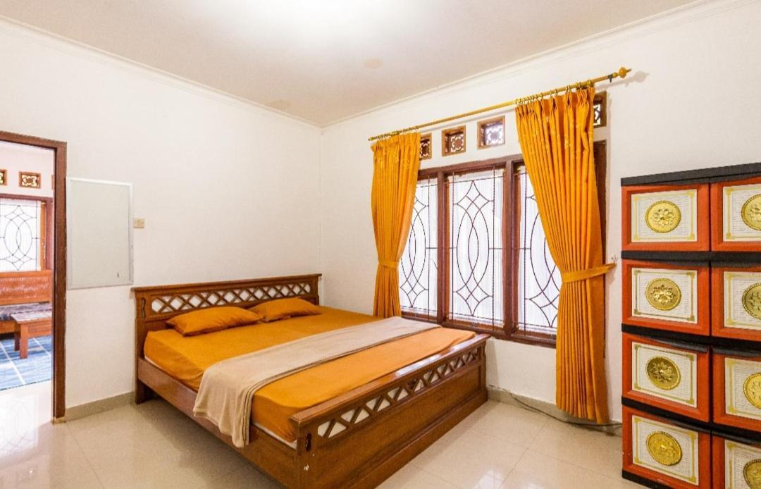 Villa Anjung Balak チサルア エクステリア 写真