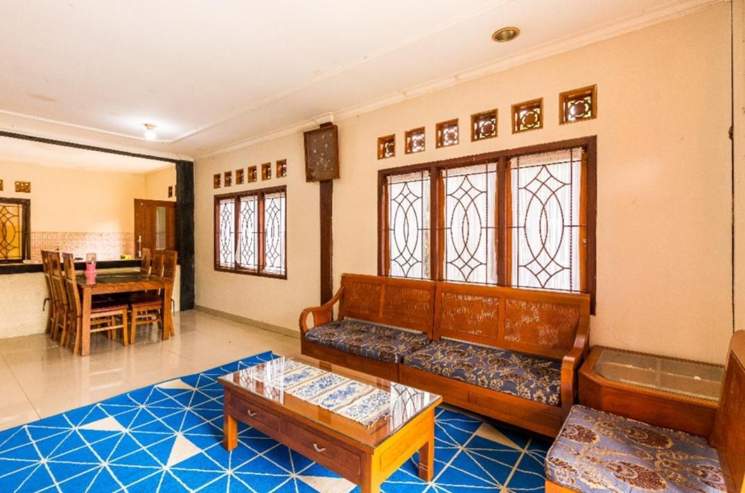 Villa Anjung Balak チサルア エクステリア 写真