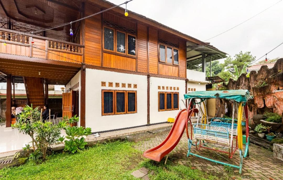 Villa Anjung Balak チサルア エクステリア 写真